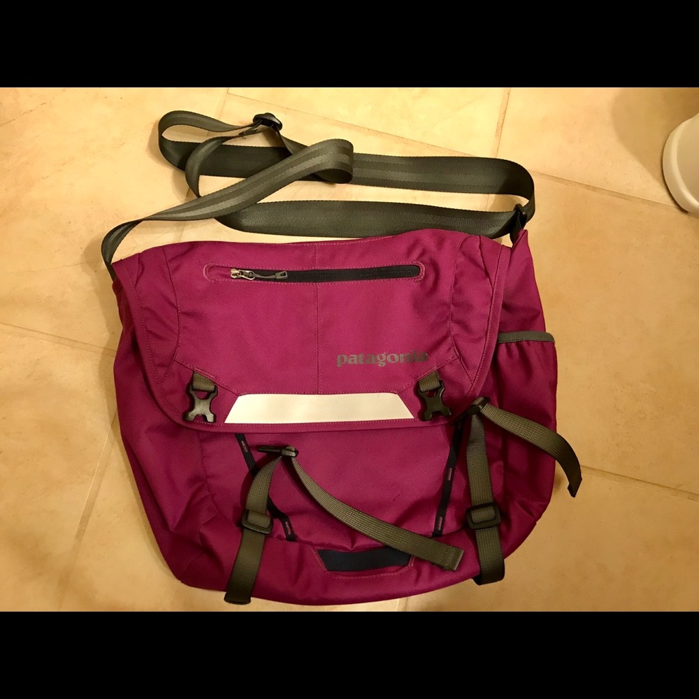 Patagonia crossbody/messenger bag